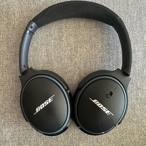 Bose SoundLink Around the Ear Wireless Headphones